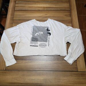 Garage LS Crop Cream Tee "Rhythm Worldwide" - Size Medium